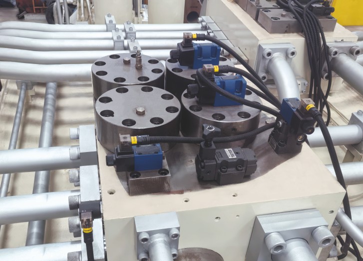 5500T (15inch) Extrusion press