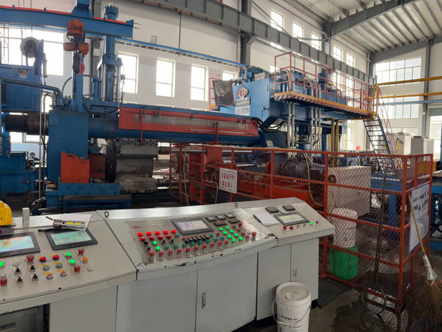 Qiangfeng Aluminum 2750T Model 10-inch extrusion press